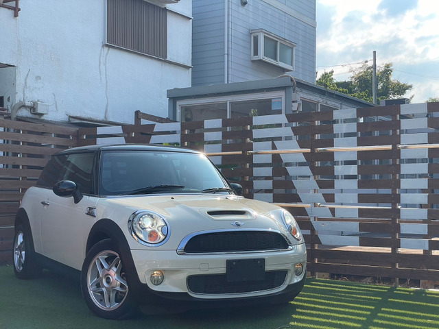 MINI　R56　クーパーS　2007年式　ホワイトツートン